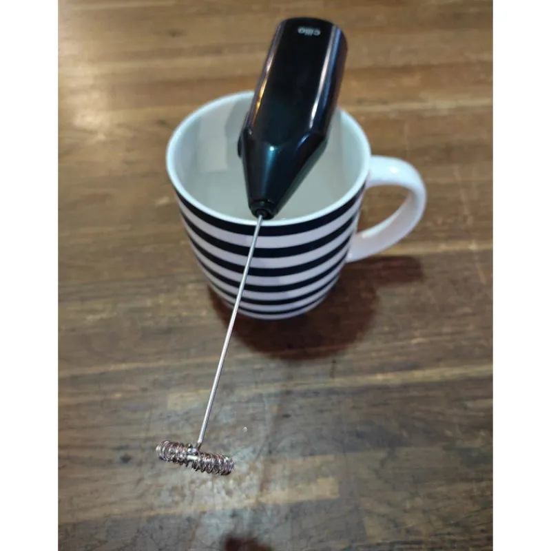 Chocolatière-cilio CREMOSO Mousseur à lait électrique Aerolatte Mini fouet émulsionneur Noir
