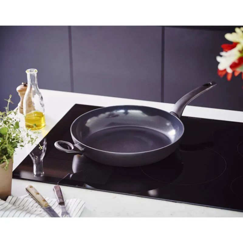 Poêles Avec Revêtement Céramique-BEKA KURO Poêle en Fonte d'Aluminium Revêtement Céramique anti-adhérent D32 cm
